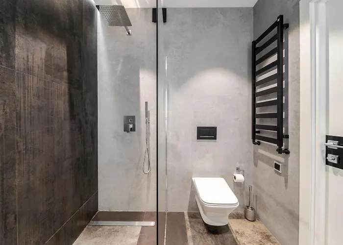 Vip In The Center Lemberg