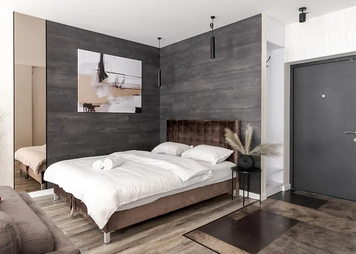 Vip In The Center * Lemberg